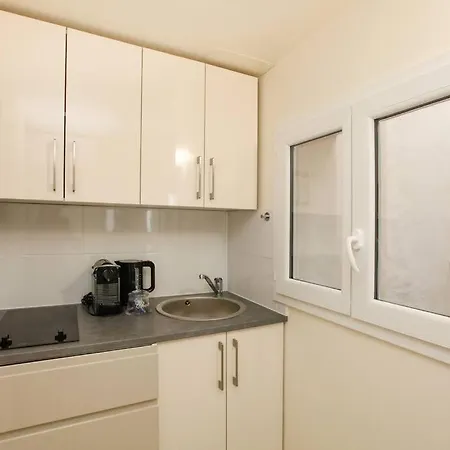 Cosy Studio - Walking Distance To Eiffel Tower, Saint Germain, Concorde, Invalides *